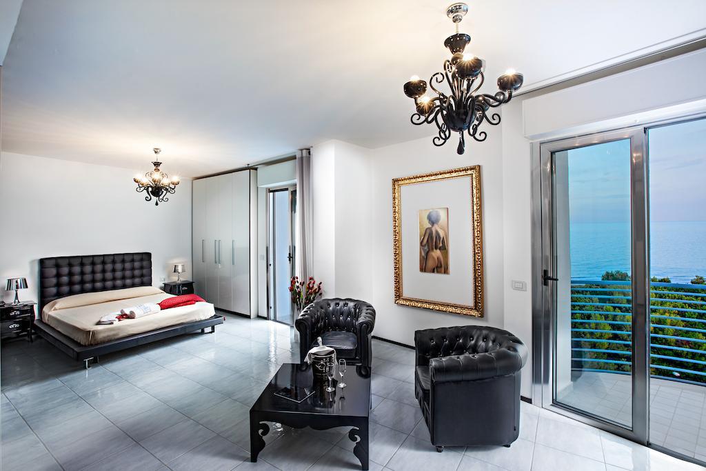 Hotel Lido Alba Adriatica Luaran gambar